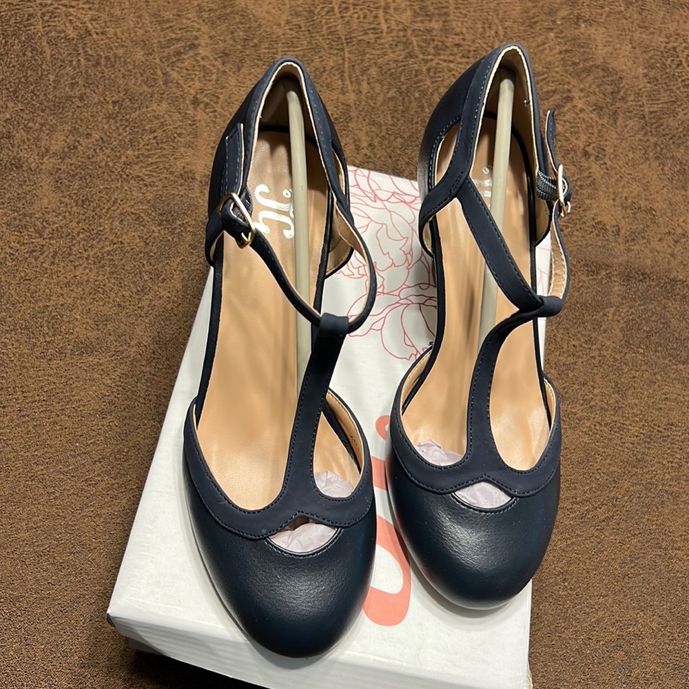 navy blue heals